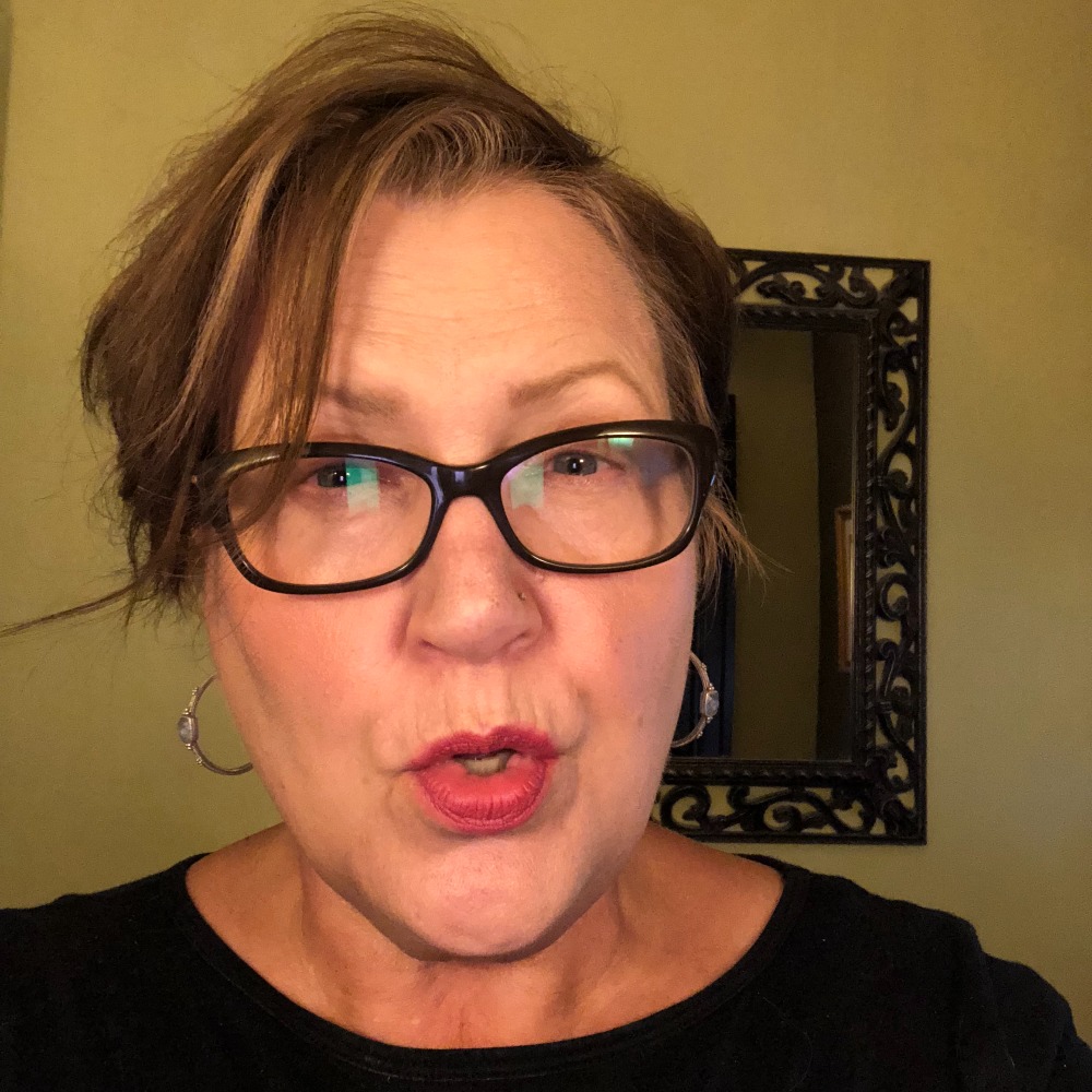 Meet your Posher, Leann